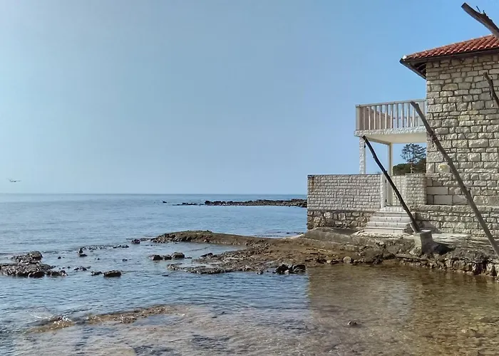 Apartamento Quiet Garden In Umag