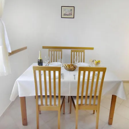 Quiet Garden In Appartement