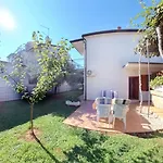 Quiet Garden In Апартаменты