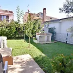 Quiet Garden In Апартаменты